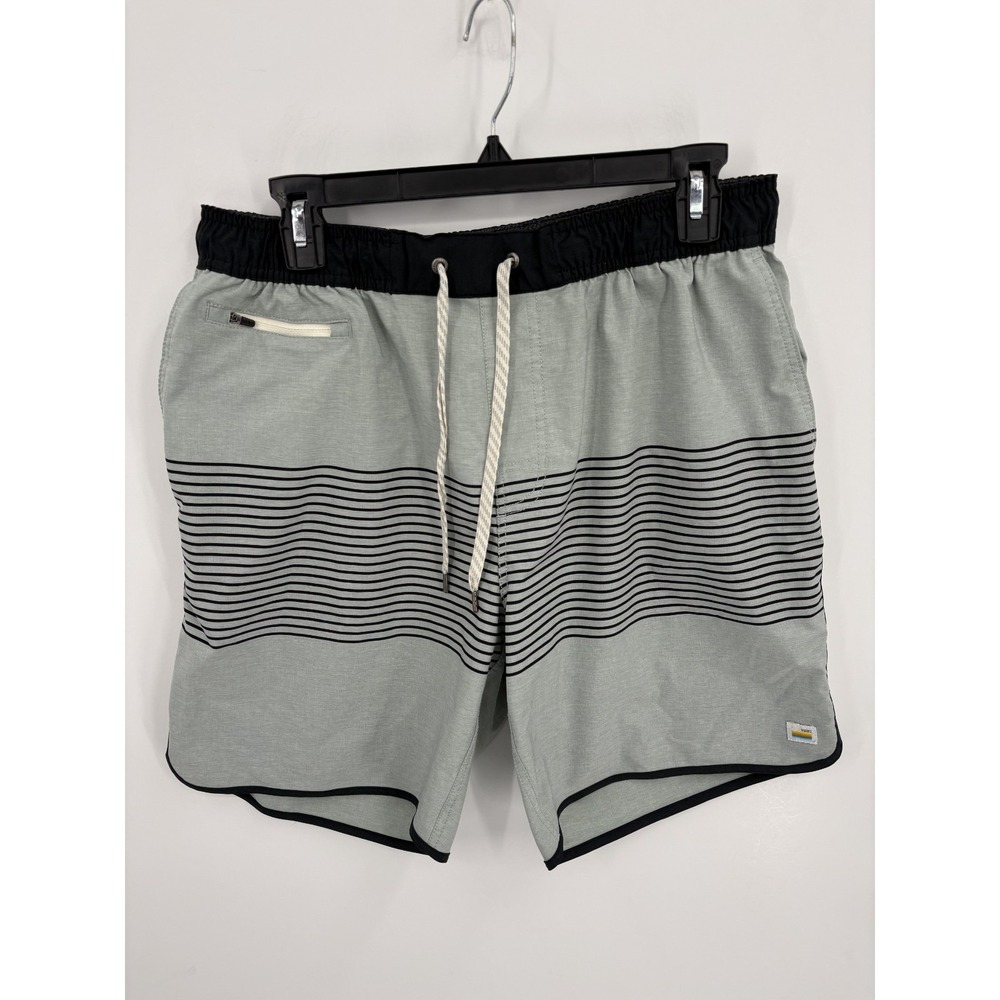 Vuori Banks Shorts Mens Gray Green Striped 7" Unlined Athletic Workout Casual XL